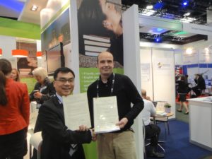 Pictured at the signing of the MOU between NTUT and IT Sligo at the recent EAIE Conference held in Dublin are (L to R) Professor Sheng-Tung Huang, Dean Office of International Affairs, NTUT and Patrick Lynch, Commercial & International Sales Manager, IT Sligo.